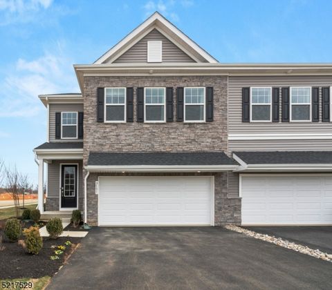 23 Gladstone Ct Hanover Twp. NJ 07981