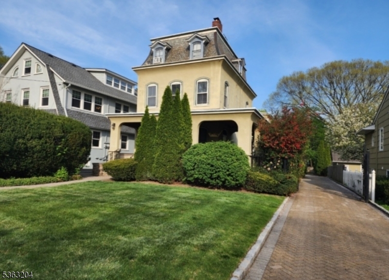 Watchung Plaza - Residential Lease