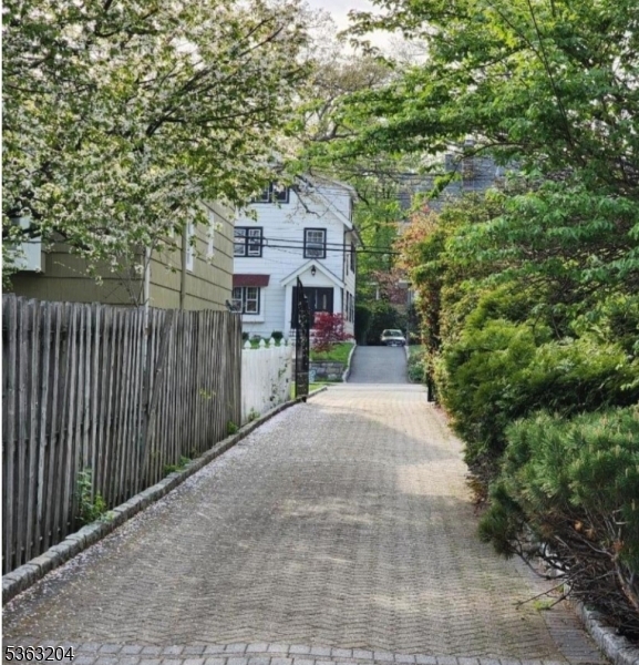 Watchung Plaza - Residential Lease