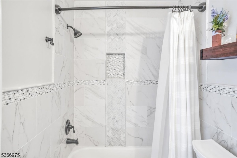 Sutton Woods - Residential