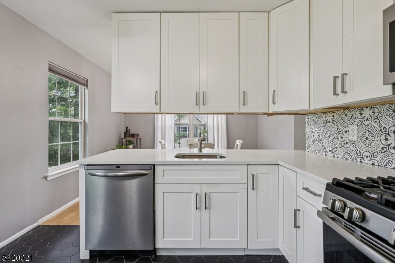 Condo - Residential