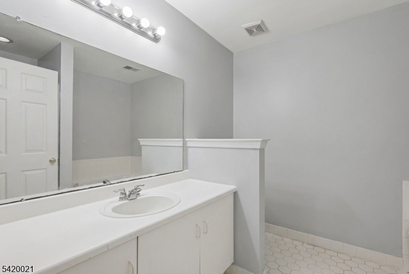 Condo - Residential