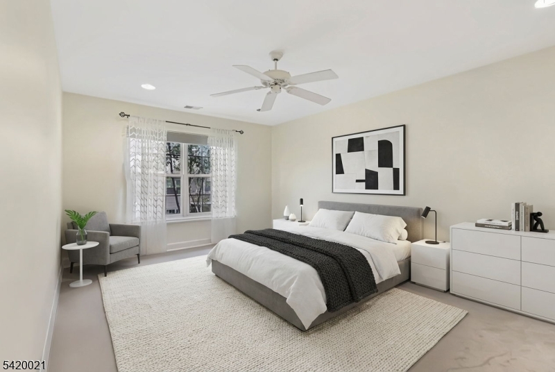 Condo - Residential