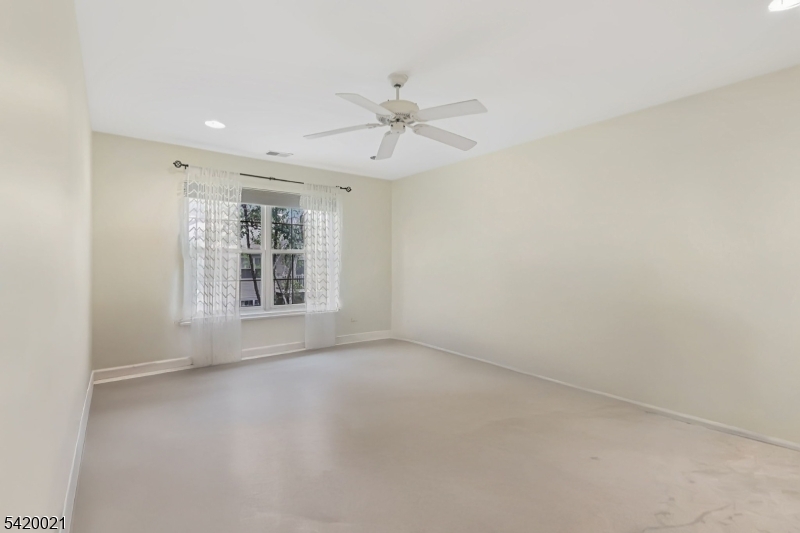 Condo - Residential