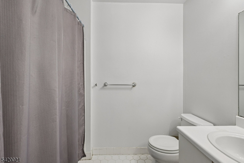 Condo - Residential