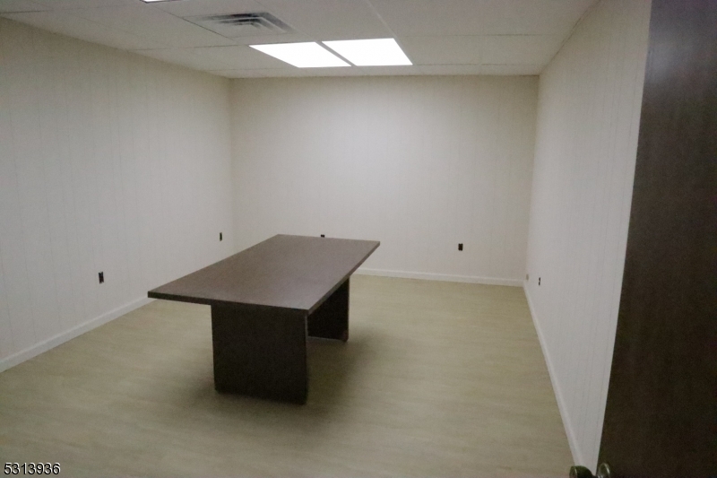 Somerville Boro, New Jersey 08876, United States, ,Residential,Active,43123