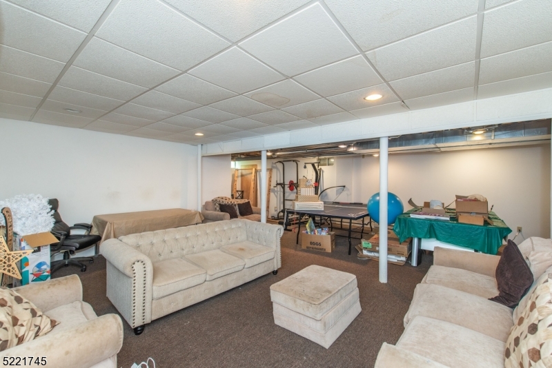 Brush Meadows - Residential Lease