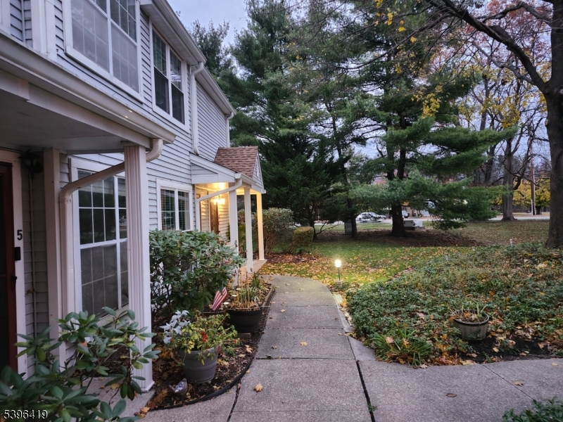 Hilltop Farms - Residential