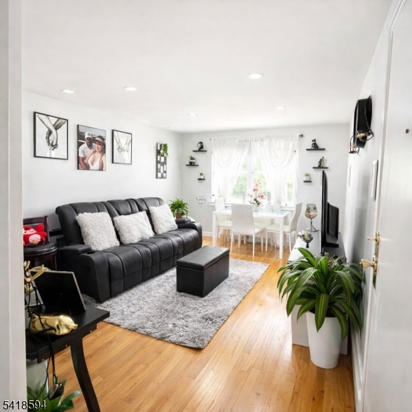 Ardleigh Park Condominiums - Residential