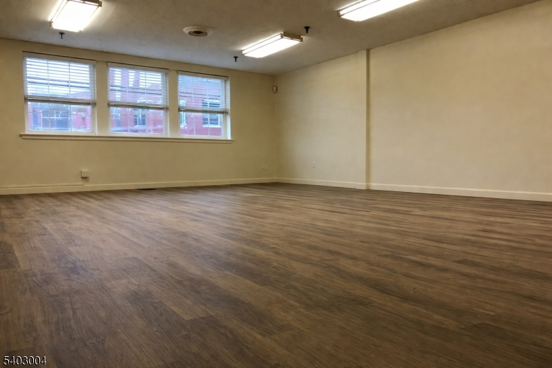 Downtown - Commercial Lease