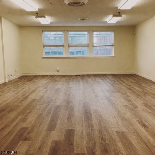 Downtown - Commercial Lease