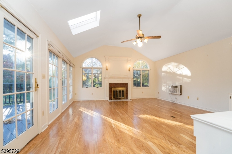 Three Bridges/ Forrest Hill - Residential