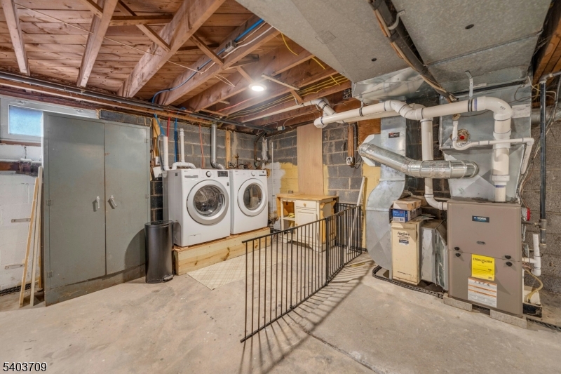 Rainbow Lakes - Residential