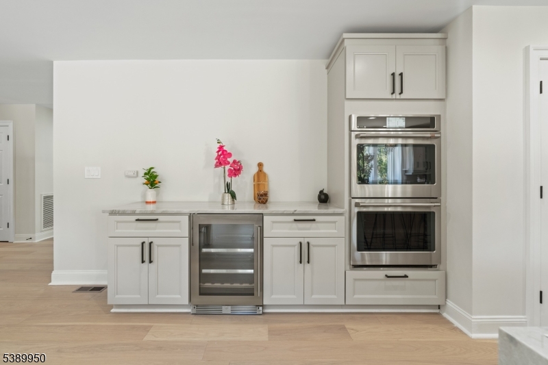 East Side on Mendham - Residential