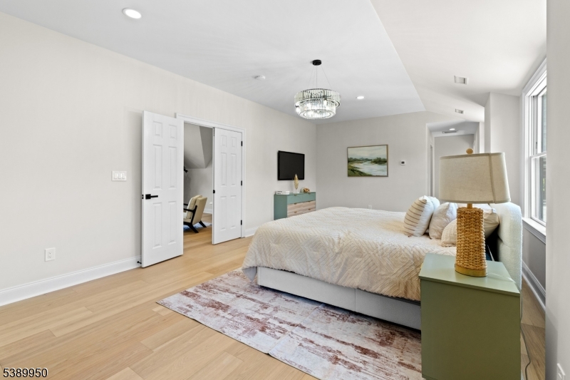 East Side on Mendham - Residential