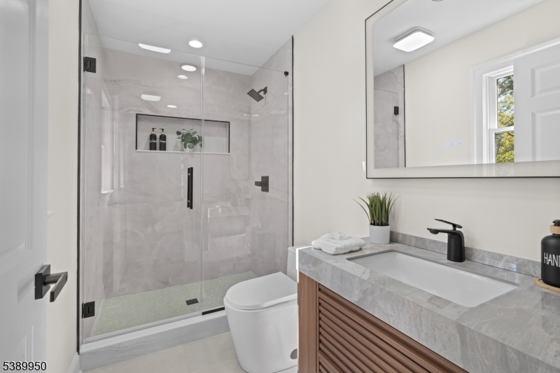 East Side on Mendham - Residential