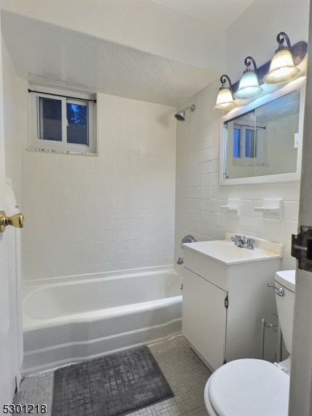 Manor II - Residential Lease