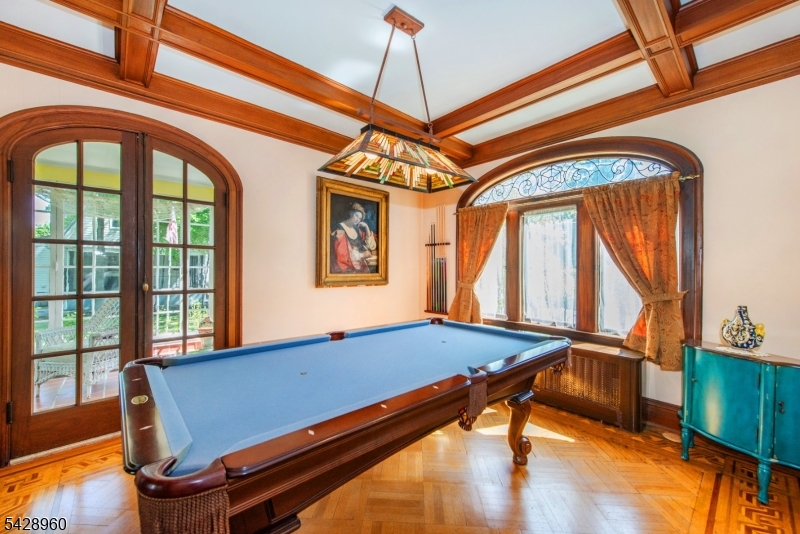 Seven Oaks - Residential
