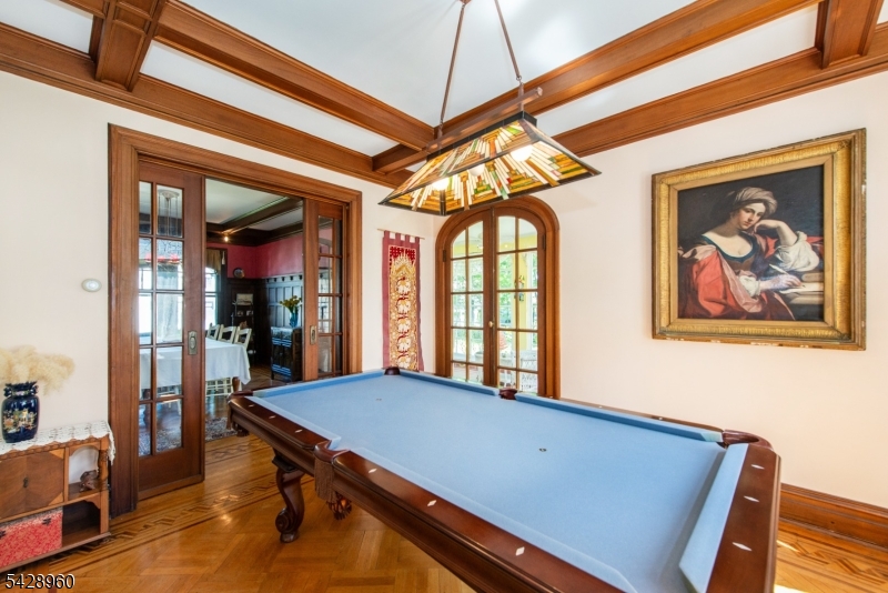 Seven Oaks - Residential