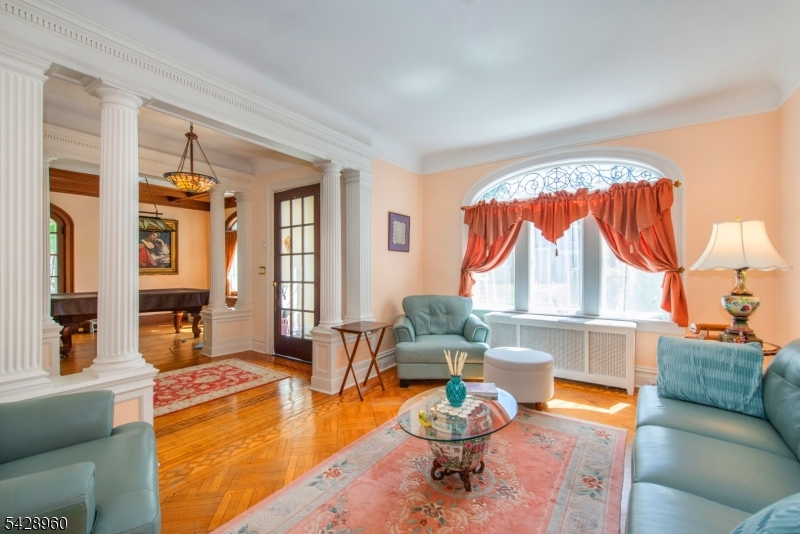 Seven Oaks - Residential