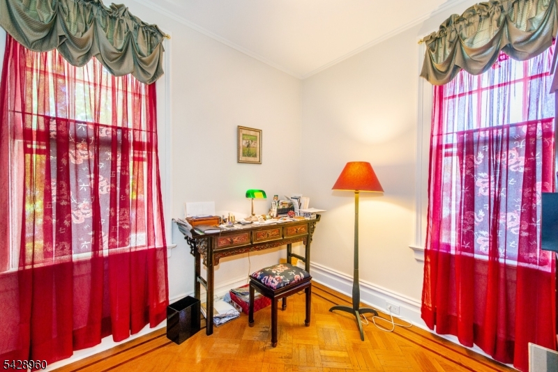 Seven Oaks - Residential