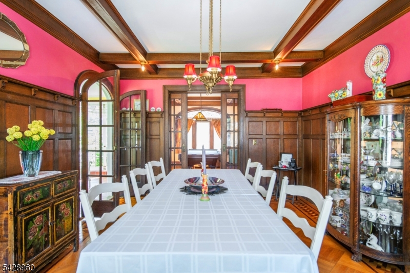 Seven Oaks - Residential