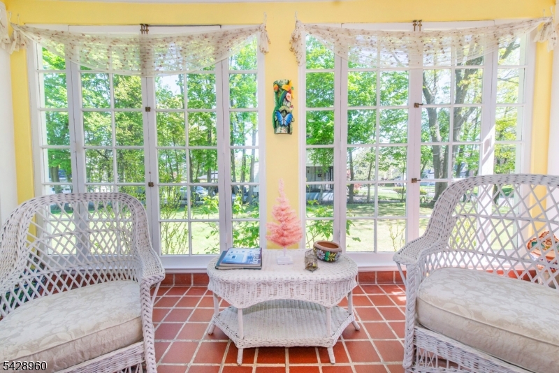 Seven Oaks - Residential