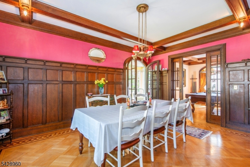Seven Oaks - Residential