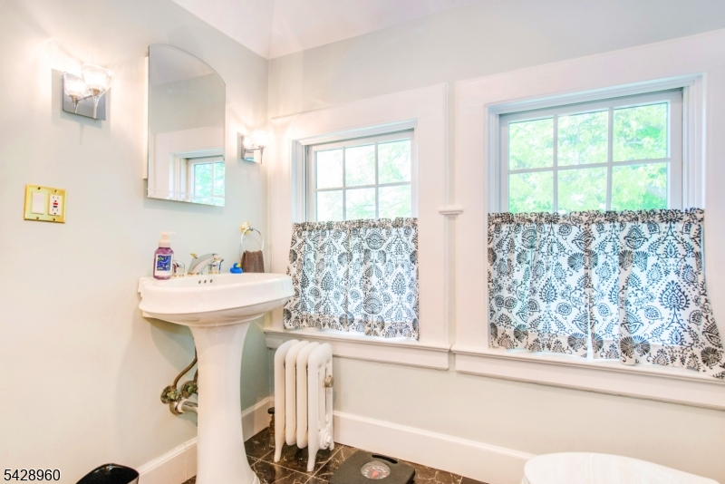 Seven Oaks - Residential