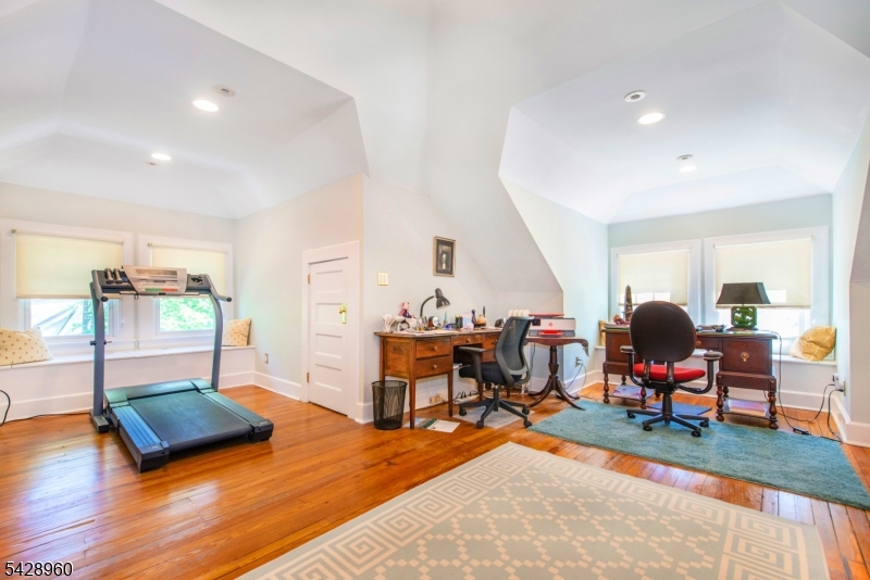 Seven Oaks - Residential