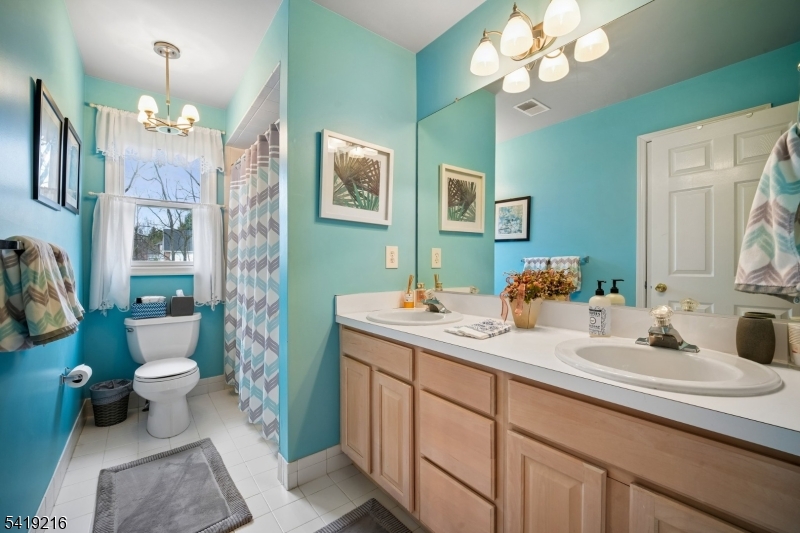 Ironia - Residential