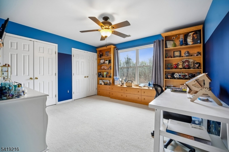 Ironia - Residential