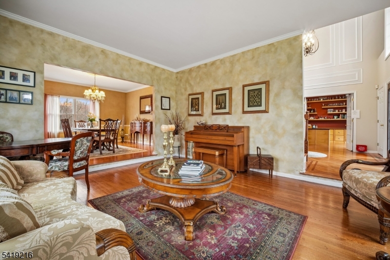 Ironia - Residential