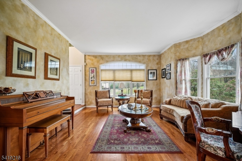 Ironia - Residential