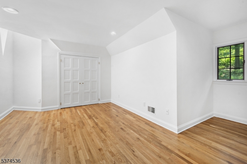 Bernardsville Mountain - Residential