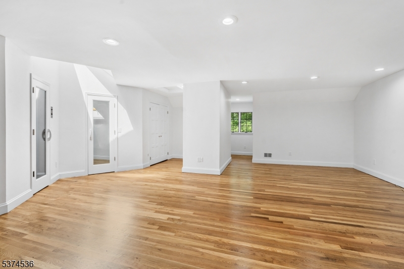 Bernardsville Mountain - Residential