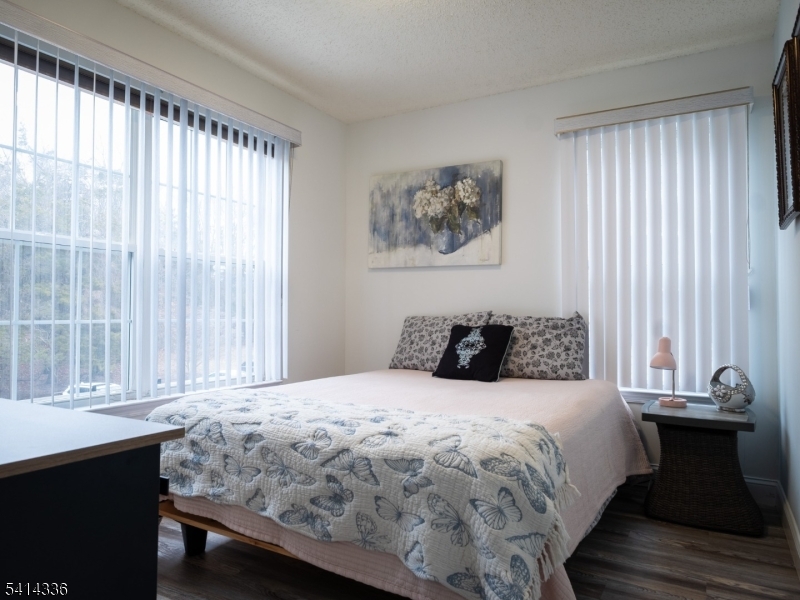 Cedar Brook - Residential