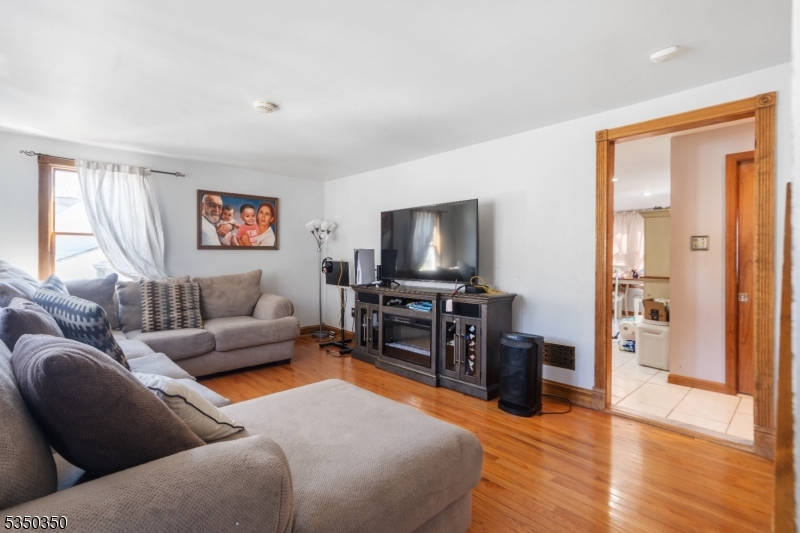 10 Stony Brook Rd