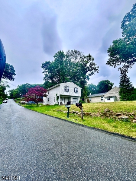 21 Greenwood Ave - Photo 4