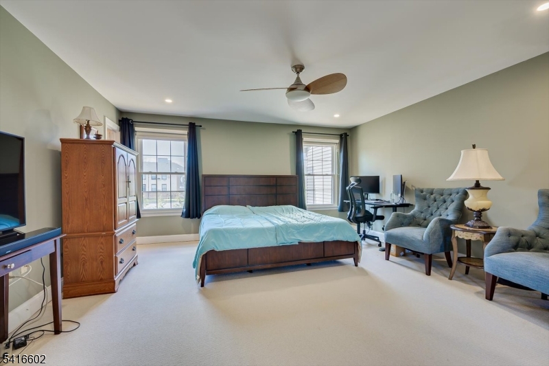 Montgomery Manor - Residential