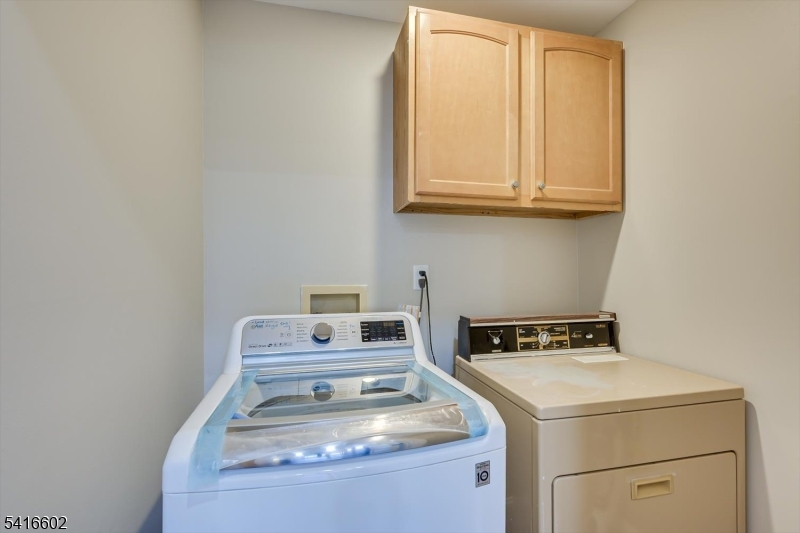 Montgomery Manor - Residential