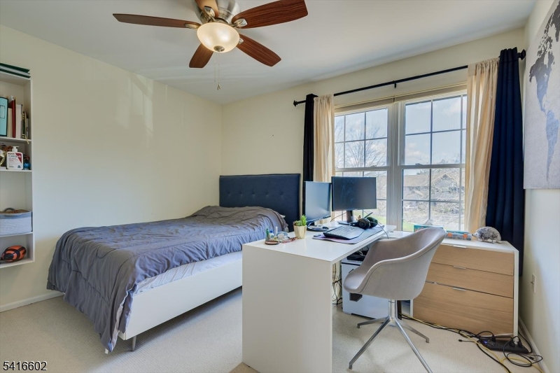 Montgomery Manor - Residential