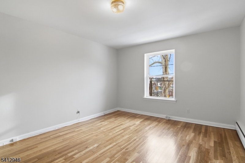 KATHLEEN GARDENS - Residential Lease