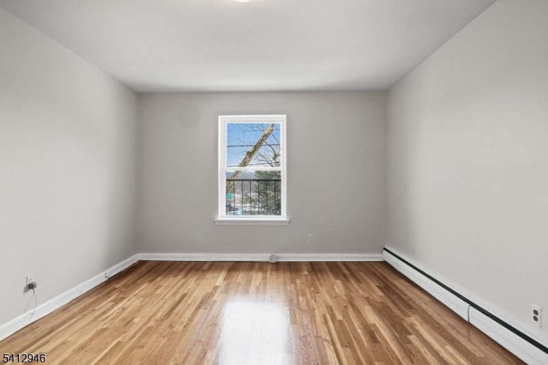 KATHLEEN GARDENS - Residential Lease