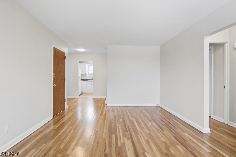 KATHLEEN GARDENS - Residential Lease