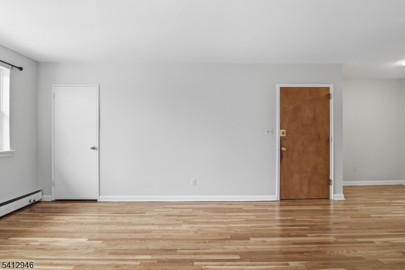 KATHLEEN GARDENS - Residential Lease