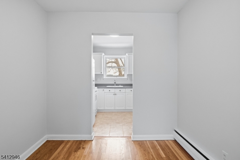 KATHLEEN GARDENS - Residential Lease