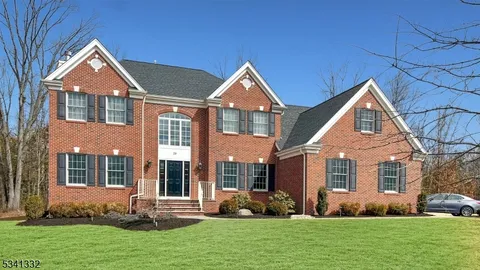 MLS: 3948626