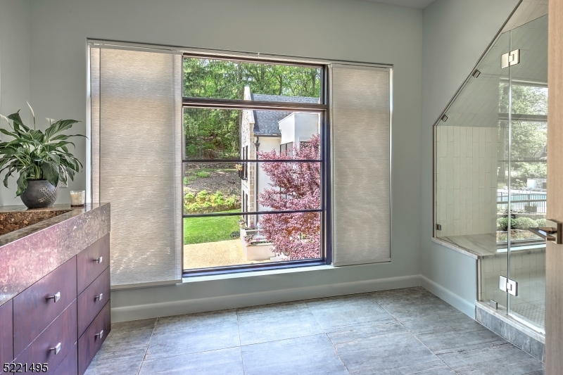 Round Top - Residential