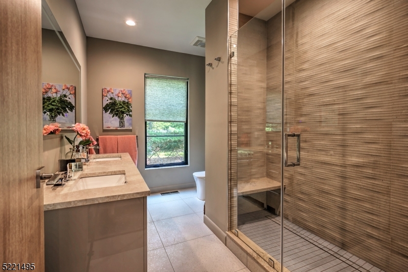 Round Top - Residential